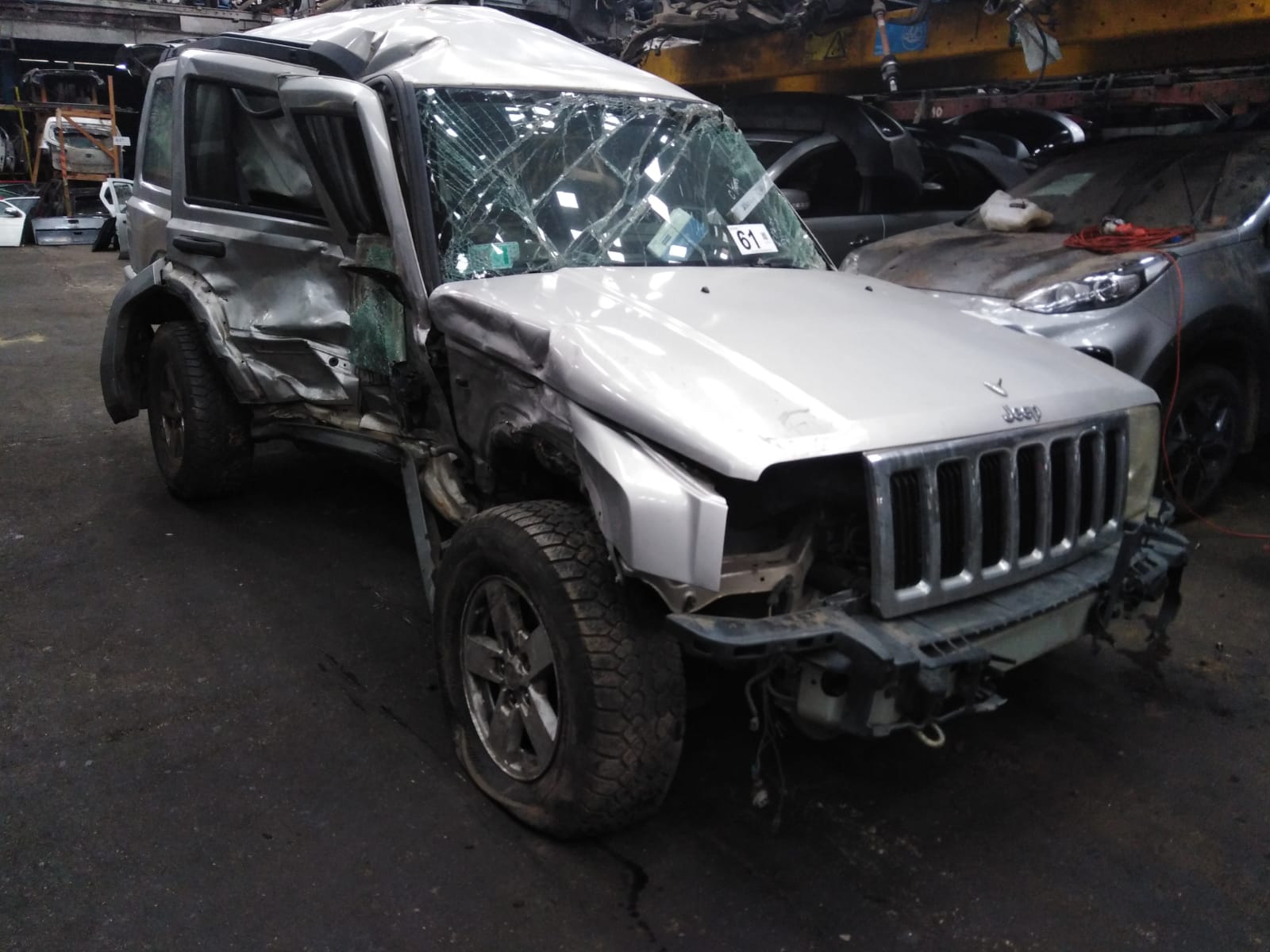  Jeep COMMANDER 2006    EN DESARME
